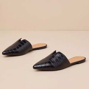 Lulus Black Crocodile Embossed Pointed-Toe Slides